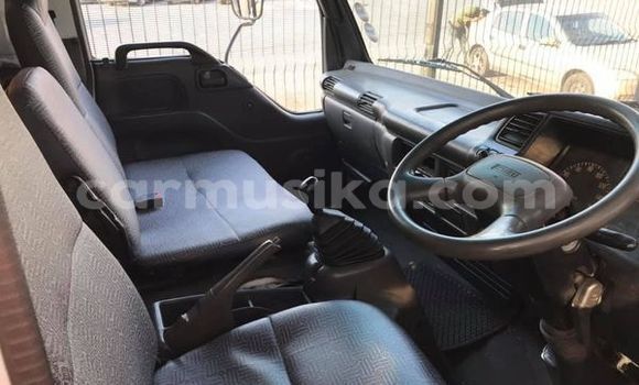 Acheter Occasion Voiture Isuzu 117 Blanc à Harare, Harare Acheter Occasion Voiture Isuzu 117 Blanc à Harare, Harare