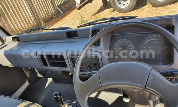 Acheter Occasion Utilitaire Nissan UD Blanc à Harare, Harare Acheter Occasion Utilitaire Nissan UD Blanc à Harare, Harare