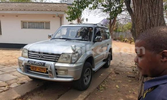 Nunua Ilio tumika Toyota Land Cruiser Fedha Gari ndani ya Harare nchini Harare