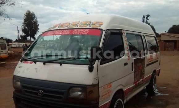 Tenga Tsaru Toyota Hiace Chena Mota in Harare in Harare