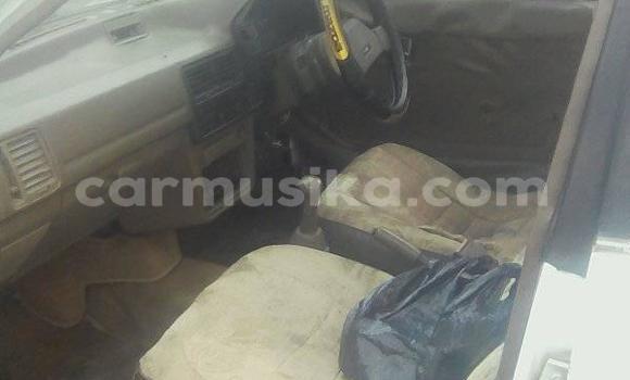 Tenga Tsaru Mazda 323 Chena Mota in Harare in Harare Tenga Tsaru Mazda 323 Chena Mota in Harare in Harare