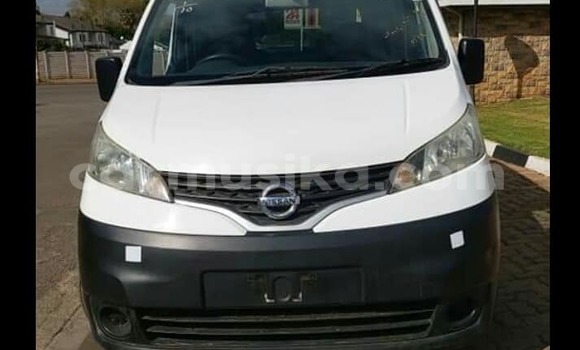 Buy Used Nissan NV200 White Car in Harare in Harare