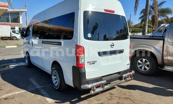 Buy Used Nissan Caravan White Car in Harare in Harare Buy Used Nissan Caravan White Car in Harare in Harare