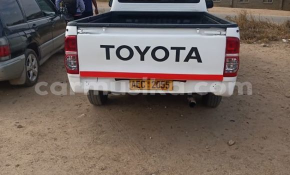 Tenga Tsaru Toyota Hilux Chena Mota in Harare in Harare Tenga Tsaru Toyota Hilux Chena Mota in Harare in Harare