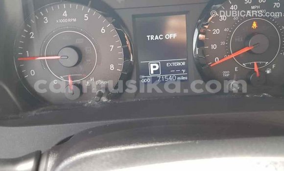 Tenga Imported Toyota Sienna Chena Mota in Import - Dubai in Harare Tenga Imported Toyota Sienna Chena Mota in Import - Dubai in Harare