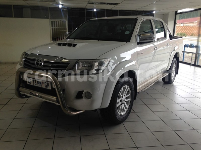 Big with watermark toyota hilux matabeleland south beitbridge 14379