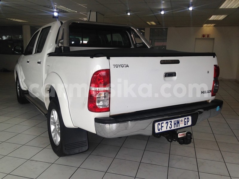 Big with watermark toyota hilux matabeleland south beitbridge 14379