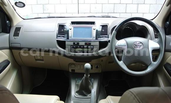 Tenga Tsaru Toyota Fortuner Zvimwe Mota in Beitbridge in Matabeleland South Tenga Tsaru Toyota Fortuner Zvimwe Mota in Beitbridge in Matabeleland South