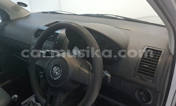 Nunua Ilio tumika Volkswagen Polo Fedha Gari ndani ya Beitbridge nchini Matabeleland Kusini Nunua Ilio tumika Volkswagen Polo Fedha Gari ndani ya Beitbridge nchini Matabeleland Kusini