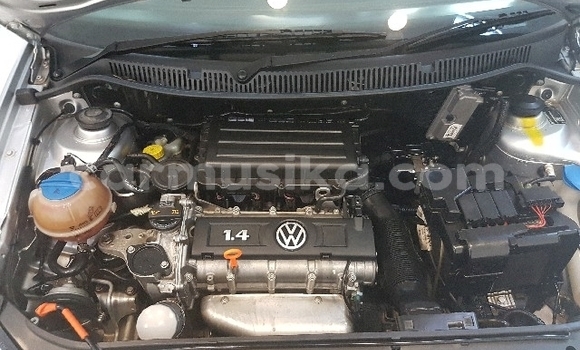 Nunua Ilio tumika Volkswagen Polo Fedha Gari ndani ya Beitbridge nchini Matabeleland Kusini Nunua Ilio tumika Volkswagen Polo Fedha Gari ndani ya Beitbridge nchini Matabeleland Kusini