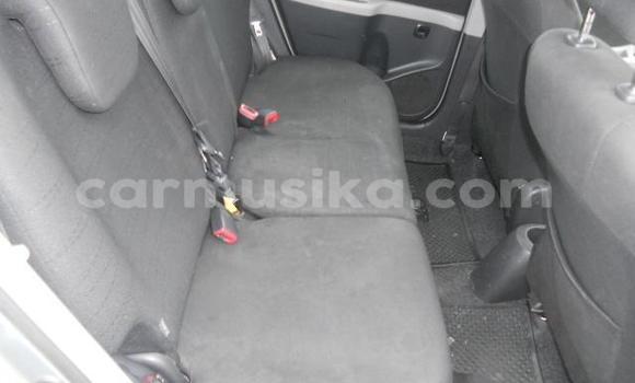 Nunua Ilio tumika Toyota Yaris Fedha Gari ndani ya Beitbridge nchini Matabeleland Kusini Nunua Ilio tumika Toyota Yaris Fedha Gari ndani ya Beitbridge nchini Matabeleland Kusini