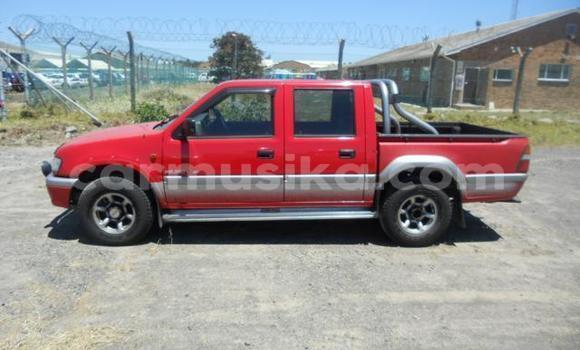 Nunua Ilio tumika Isuzu KB Nyekundu Gari ndani ya Beitbridge nchini Matabeleland Kusini Nunua Ilio tumika Isuzu KB Nyekundu Gari ndani ya Beitbridge nchini Matabeleland Kusini