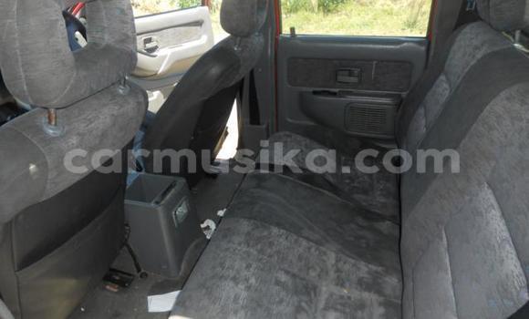 Nunua Ilio tumika Isuzu KB Nyekundu Gari ndani ya Beitbridge nchini Matabeleland Kusini Nunua Ilio tumika Isuzu KB Nyekundu Gari ndani ya Beitbridge nchini Matabeleland Kusini