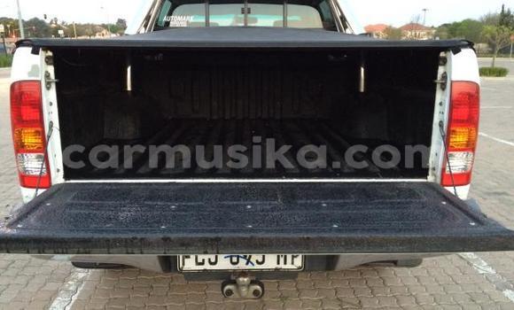 Nunua Ilio tumika Toyota Hilux Nyeupe Gari ndani ya Beitbridge nchini Matabeleland Kusini Nunua Ilio tumika Toyota Hilux Nyeupe Gari ndani ya Beitbridge nchini Matabeleland Kusini