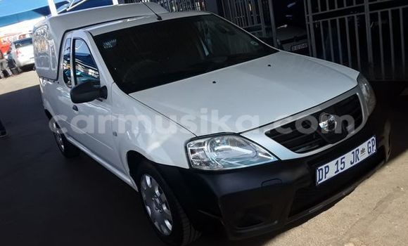 Tenga Tsaru Nissan NP 300 Chena Mota in Harare in Harare Tenga Tsaru Nissan NP 300 Chena Mota in Harare in Harare