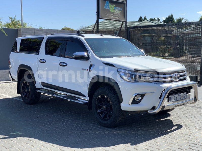 Big with watermark toyota hilux matabeleland south beitbridge 14412