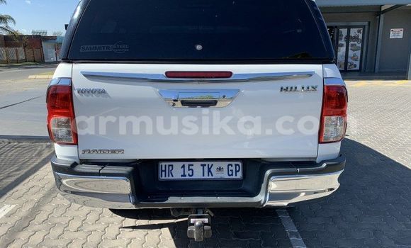 Acheter Occasion Voiture Toyota Hilux Blanc à Beitbridge, Matabeleland South Acheter Occasion Voiture Toyota Hilux Blanc à Beitbridge, Matabeleland South