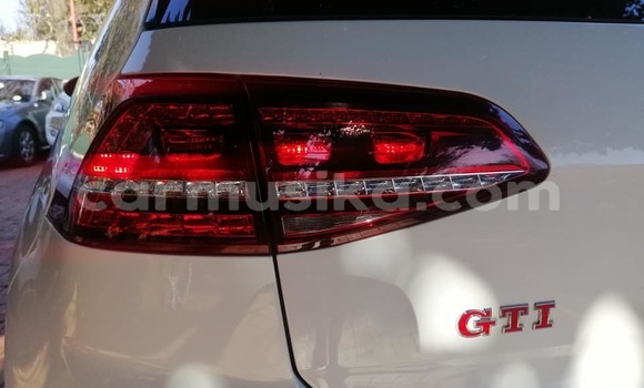 Acheter Occasion Voiture Volkswagen Golf Country Blanc à Beitbridge, Matabeleland South Acheter Occasion Voiture Volkswagen Golf Country Blanc à Beitbridge, Matabeleland South