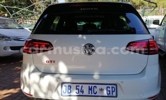 Acheter Occasion Voiture Volkswagen Golf Country Blanc à Beitbridge, Matabeleland South Acheter Occasion Voiture Volkswagen Golf Country Blanc à Beitbridge, Matabeleland South