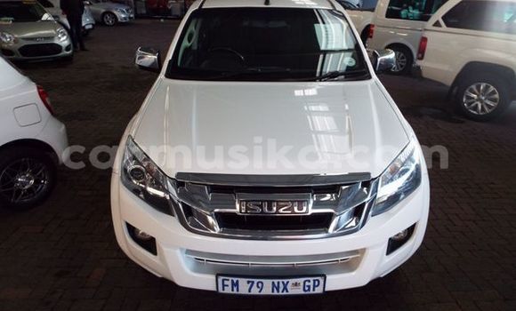 Acheter Occasion Voiture Isuzu KB Blanc à Harare, Harare