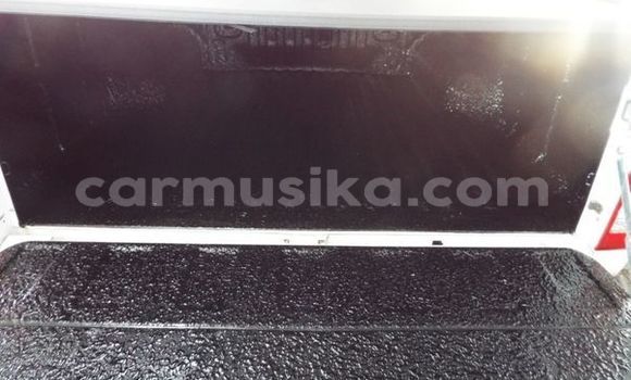 Tenga Tsaru Isuzu KB Chena Mota in Harare in Harare Tenga Tsaru Isuzu KB Chena Mota in Harare in Harare