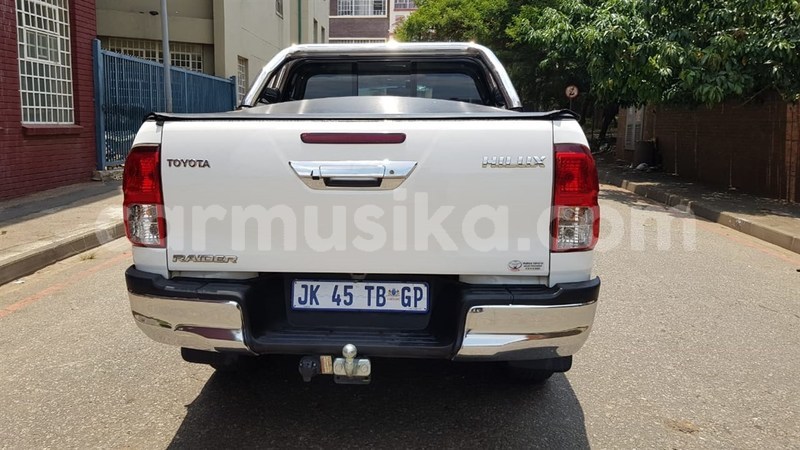 Big with watermark toyota hilux matabeleland south beitbridge 14419