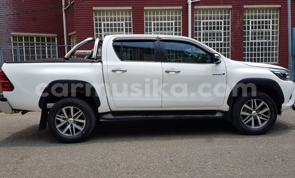 Acheter Occasion Voiture Toyota Hilux Blanc à Beitbridge, Matabeleland South Acheter Occasion Voiture Toyota Hilux Blanc à Beitbridge, Matabeleland South