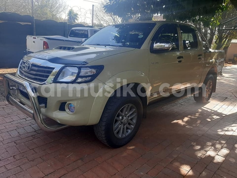 Big with watermark toyota hilux matabeleland south beitbridge 14420