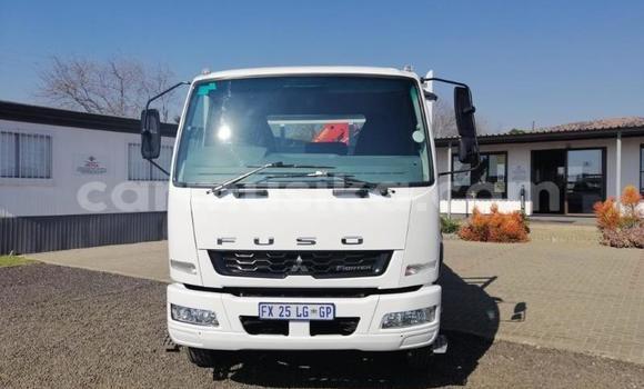 Acheter Occasion Utilitaire Ford E 150 Cargo Van Blanc à Beitbridge, Matabeleland South Acheter Occasion Utilitaire Ford E 150 Cargo Van Blanc à Beitbridge, Matabeleland South