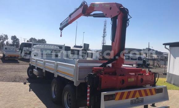 Acheter Occasion Utilitaire Ford E 150 Cargo Van Blanc à Beitbridge, Matabeleland South Acheter Occasion Utilitaire Ford E 150 Cargo Van Blanc à Beitbridge, Matabeleland South