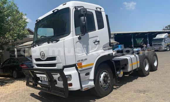 Acheter Occasion Utilitaire Nissan UD Blanc à Beitbridge, Matabeleland South Acheter Occasion Utilitaire Nissan UD Blanc à Beitbridge, Matabeleland South