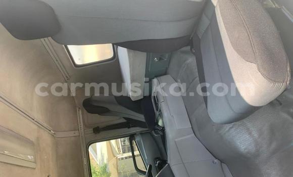 Acheter Occasion Utilitaire Nissan UD Blanc à Beitbridge, Matabeleland South Acheter Occasion Utilitaire Nissan UD Blanc à Beitbridge, Matabeleland South