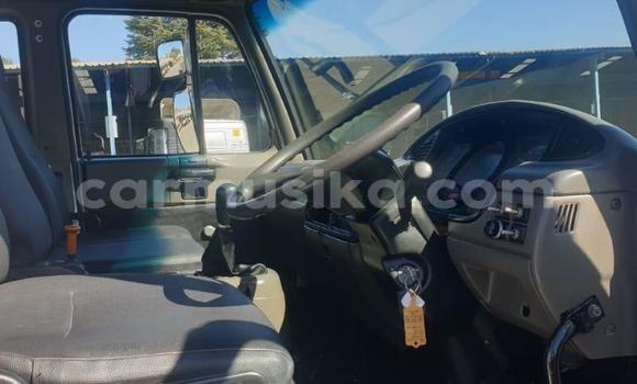 Acheter Occasion Utilitaire Nissan UD Blanc à Beitbridge, Matabeleland South Acheter Occasion Utilitaire Nissan UD Blanc à Beitbridge, Matabeleland South