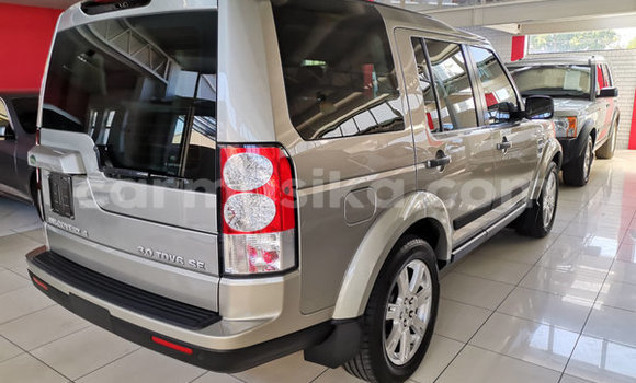 Nunua Ilio tumika Land Rover Discovery Nyingine Gari ndani ya Beitbridge nchini Matabeleland Kusini Nunua Ilio tumika Land Rover Discovery Nyingine Gari ndani ya Beitbridge nchini Matabeleland Kusini