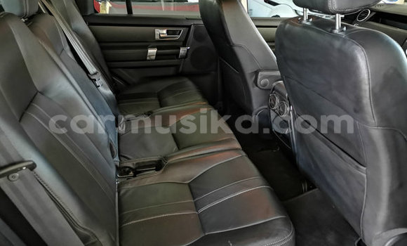 Nunua Ilio tumika Land Rover Discovery Nyingine Gari ndani ya Beitbridge nchini Matabeleland Kusini Nunua Ilio tumika Land Rover Discovery Nyingine Gari ndani ya Beitbridge nchini Matabeleland Kusini