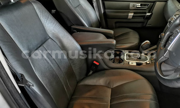 Nunua Ilio tumika Land Rover Discovery Nyingine Gari ndani ya Beitbridge nchini Matabeleland Kusini Nunua Ilio tumika Land Rover Discovery Nyingine Gari ndani ya Beitbridge nchini Matabeleland Kusini