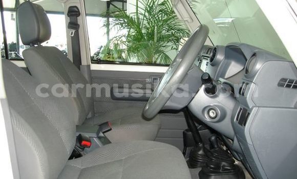 Tenga Tsaru Toyota Land Cruiser Chena Mota in Harare in Harare Tenga Tsaru Toyota Land Cruiser Chena Mota in Harare in Harare