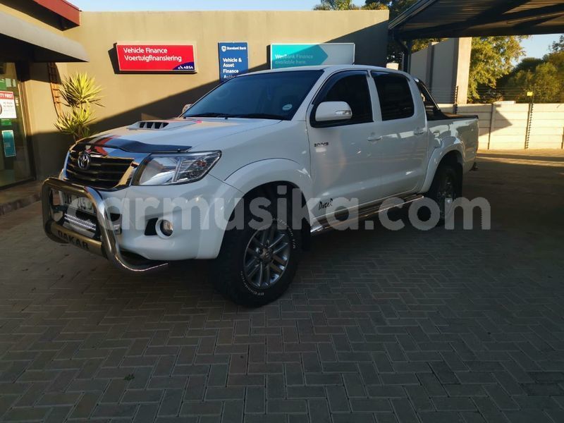 Big with watermark toyota hilux matabeleland south beitbridge 14433