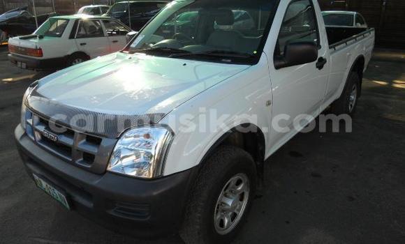 Nunua Ilio tumika Isuzu KB Nyeupe Gari ndani ya Beitbridge nchini Matabeleland Kusini Nunua Ilio tumika Isuzu KB Nyeupe Gari ndani ya Beitbridge nchini Matabeleland Kusini