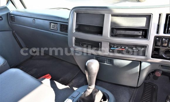 Acheter Occasion Utilitaire Nissan UD Blanc à Beitbridge, Matabeleland South Acheter Occasion Utilitaire Nissan UD Blanc à Beitbridge, Matabeleland South