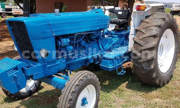 Nunua Ilio tumika Ford Explorer Sport Trac Bluu Gari ndani ya Beitbridge nchini Matabeleland Kusini Nunua Ilio tumika Ford Explorer Sport Trac Bluu Gari ndani ya Beitbridge nchini Matabeleland Kusini