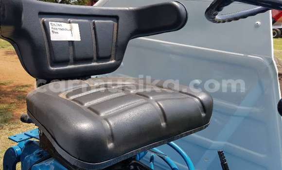 Nunua Ilio tumika Ford Explorer Sport Trac Bluu Gari ndani ya Beitbridge nchini Matabeleland Kusini Nunua Ilio tumika Ford Explorer Sport Trac Bluu Gari ndani ya Beitbridge nchini Matabeleland Kusini