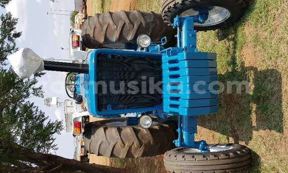 Nunua Ilio tumika Ford Explorer Sport Trac Bluu Gari ndani ya Beitbridge nchini Matabeleland Kusini Nunua Ilio tumika Ford Explorer Sport Trac Bluu Gari ndani ya Beitbridge nchini Matabeleland Kusini