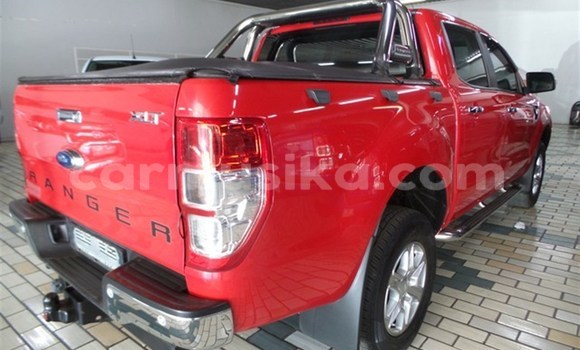 Nunua Ilio tumika Ford Ranger Nyekundu Gari ndani ya Beitbridge nchini Matabeleland Kusini Nunua Ilio tumika Ford Ranger Nyekundu Gari ndani ya Beitbridge nchini Matabeleland Kusini