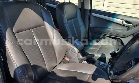 Nunua Ilio tumika Isuzu KB Bluu Gari ndani ya Beitbridge nchini Matabeleland Kusini