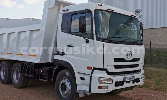 Acheter Occasion Utilitaire Nissan UD Blanc à Beitbridge, Matabeleland South Acheter Occasion Utilitaire Nissan UD Blanc à Beitbridge, Matabeleland South