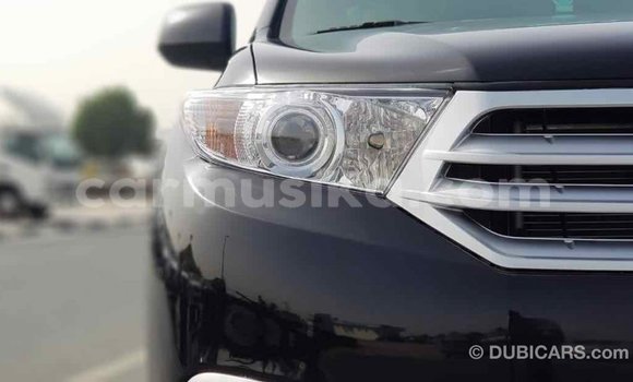 Tenga Imported Toyota Highlander Nhema Mota in Import - Dubai in Harare Tenga Imported Toyota Highlander Nhema Mota in Import - Dubai in Harare
