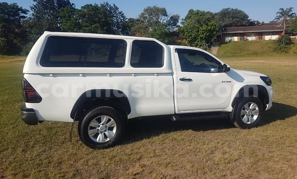 Acheter Occasion Voiture Toyota Hilux Blanc à Beitbridge, Matabeleland South Acheter Occasion Voiture Toyota Hilux Blanc à Beitbridge, Matabeleland South