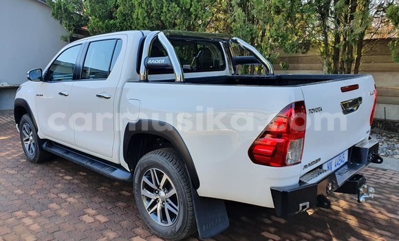 Acheter Occasion Voiture Toyota Hilux Blanc à Beitbridge, Matabeleland South Acheter Occasion Voiture Toyota Hilux Blanc à Beitbridge, Matabeleland South