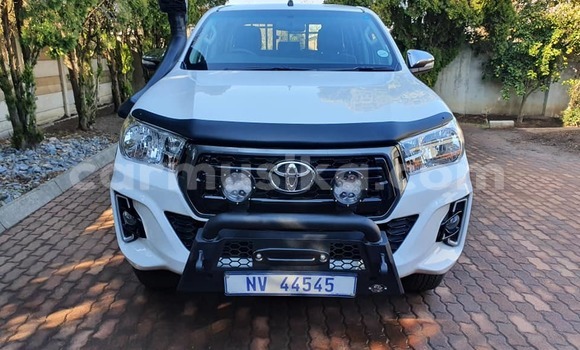 Acheter Occasion Voiture Toyota Hilux Blanc à Beitbridge, Matabeleland South Acheter Occasion Voiture Toyota Hilux Blanc à Beitbridge, Matabeleland South